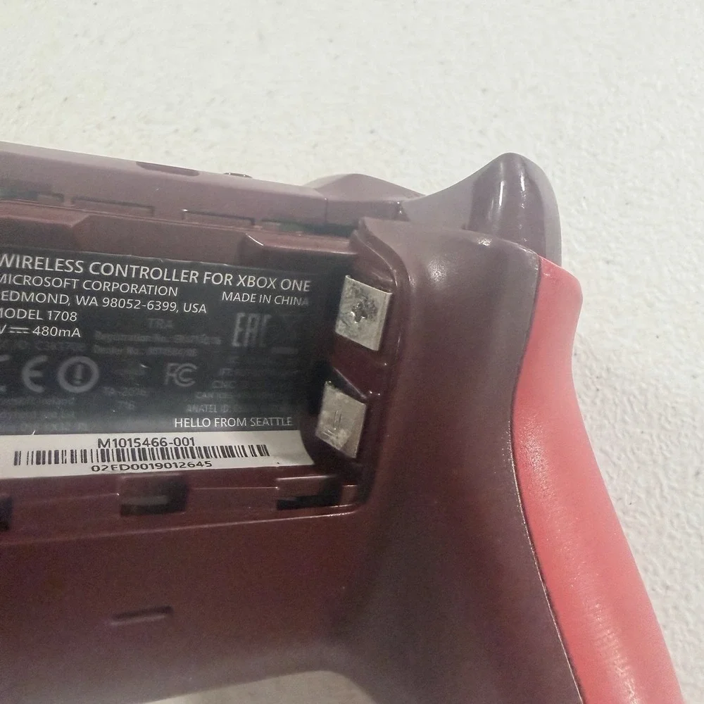 Xbox One Wireless Controller Deep Red Model 1708 Bluetooth FOR PARTS/REPAIR READ